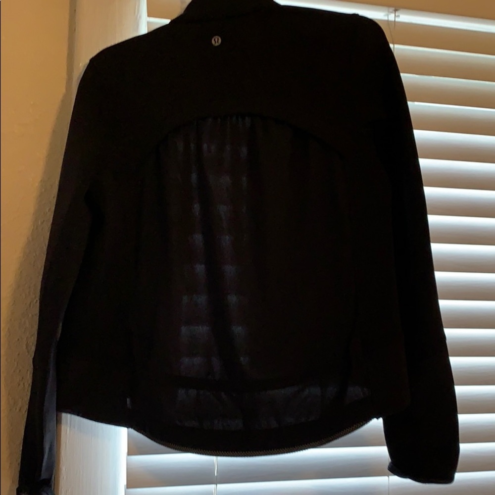 Black lululemon jacket